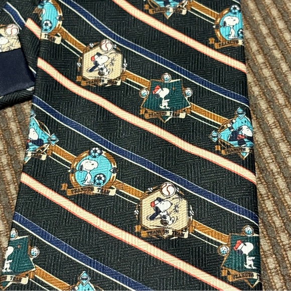 Peanuts Black and Gold Striped Tie with Character Design - Picture 2 of 4